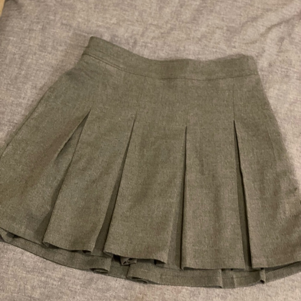 Classic Gray Pleated Skirt